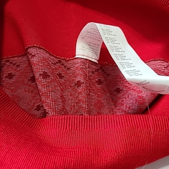 NEW Fabletics Cloud Seamless High-Rise Jacquard Poinsettia Nordic Leggings Sz L - Picture 6 of 8